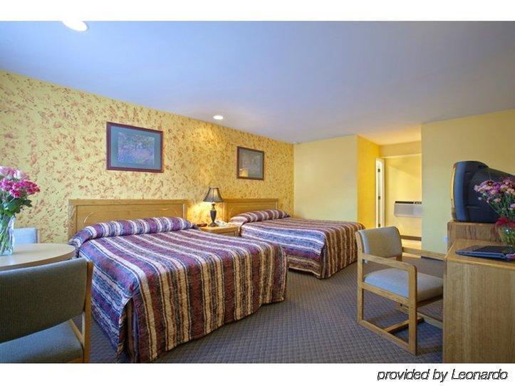 Americas Best Value Inn Роузберг Номер фото