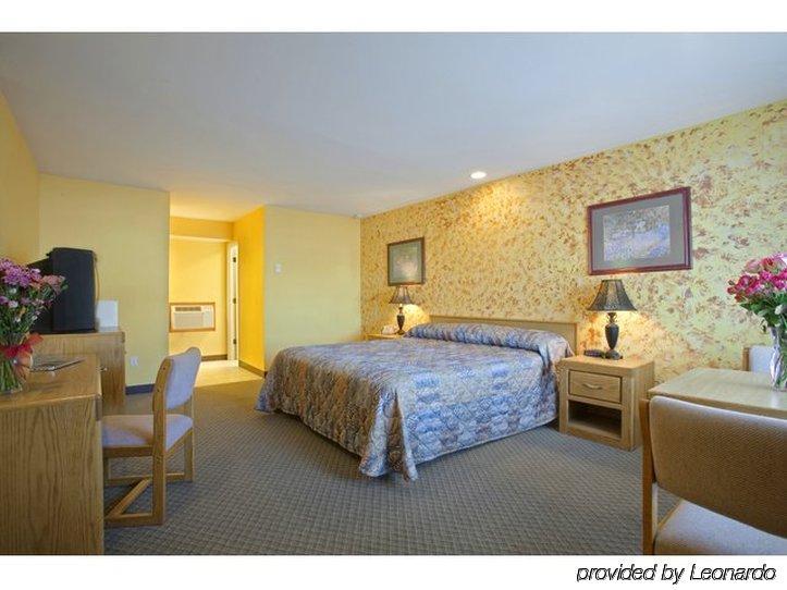Americas Best Value Inn Роузберг Номер фото